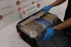 İstanbul Havalimanı'nda 51 kilo 500 gram kokain ele geçirildi: 3 kişi gözaltına alındı