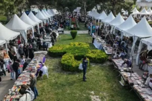 İZKİTAP sonbaharda Kültürpark'ta