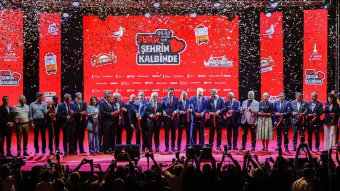 İzmir Enternasyonal Fuarı açıldı