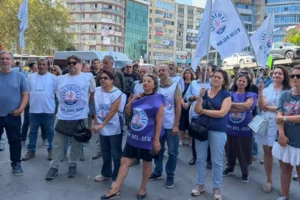 İzmir’de emekçilerden hak talebi