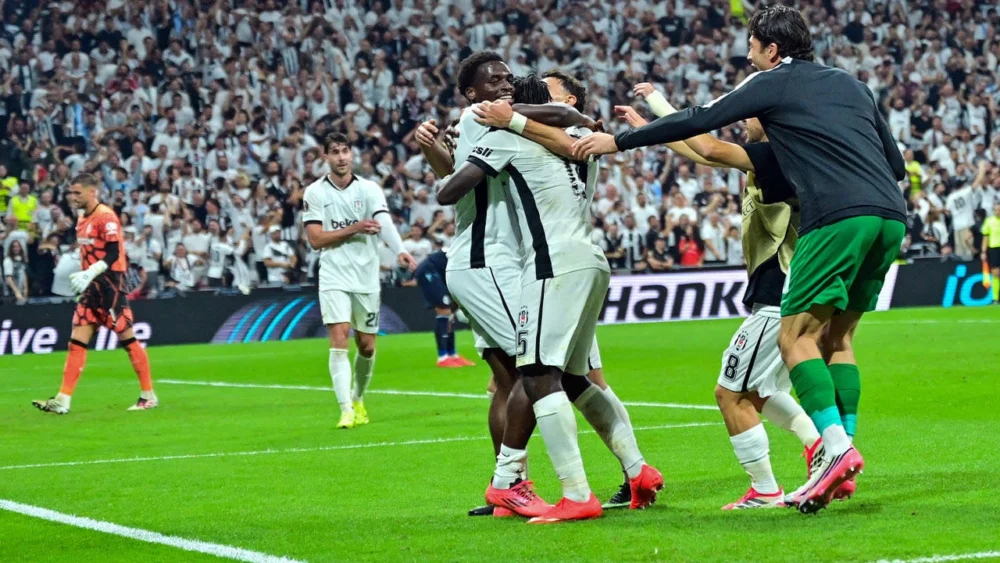Kartal, Avrupa'da da yüksek uçuşta!