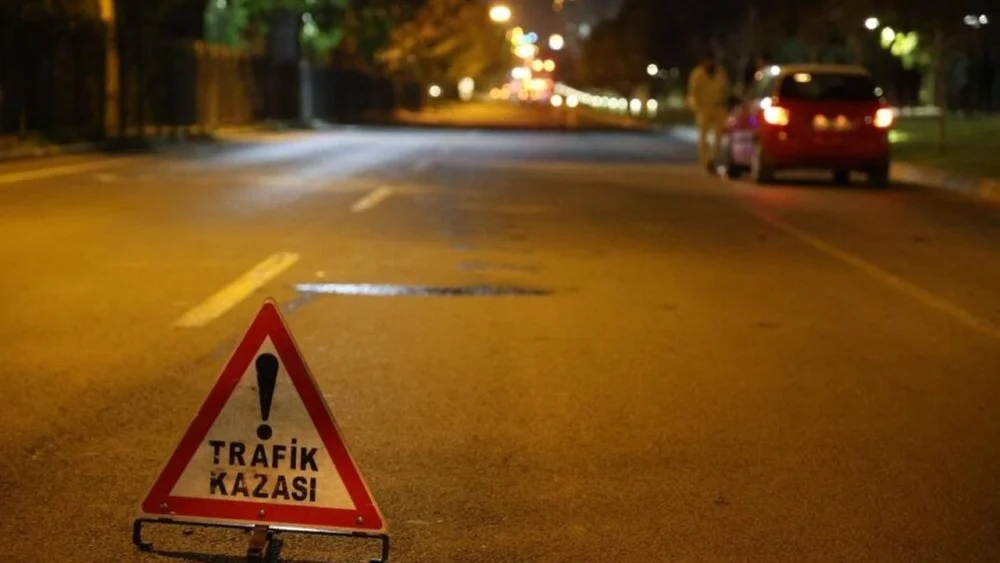 Diyarbakır’da kaza: Bir otomobil takla attı!