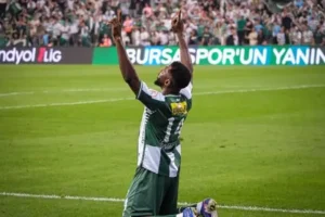 Kelechi Iheanacho 8 maçta 13 gole katkı verdi