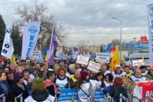 KESK'ten açıklama: "'Geçinemiyorum' artık yalnızca kişisel bir feryat değil, milyonların ortak çığlığıdır"