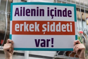 Kocaeli'nde bir kadın boşanma aşamasında olduğu erkek tarafından bıçaklandı: Durumu ağır