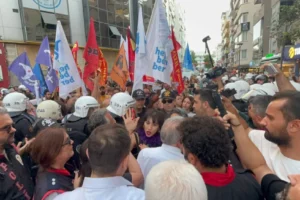 LGBTİ+'lara yönelik operasyona tepkiye polis müdahalesi