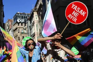 LGBTİ+'ları hedef alan operasyonlarda ilk tutuklama: Kuşadası'nda bir kişi tutuklandı
