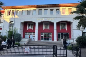 Manisa'daki okul saldırısı: Saldırgan dahil 10 kişi adliyeye sevk edildi