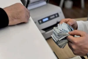Mehmet Şimşek ipucu verdi: Emekli ve memura ne kadar zam gelecek?
