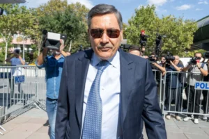 Melih Gökçek'ten adliyeye giderken sakız çiğnemesi hakkında açıklama
