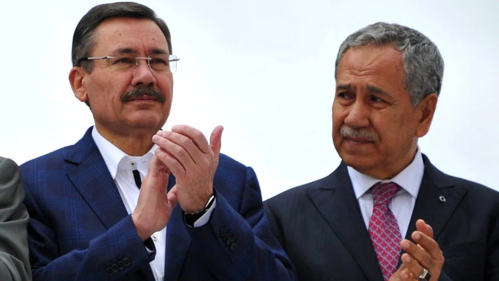 Melih Gökçek'ten Bülent Arınç'a 'sakız' yanıtı