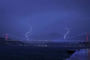 Meteoroloji bütün Marmara'yı uyardı: Kuvvetli yağış bekleniyor
