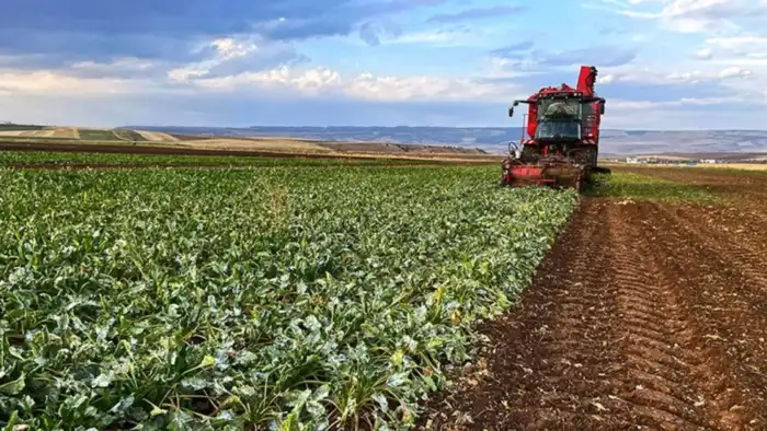 Motorinde litre fiyatı 3 haneyi gördü: "Traktör yerinden kıpırdamayacak artık"