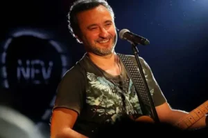 Müzisyen Nev yoğun bakımda
