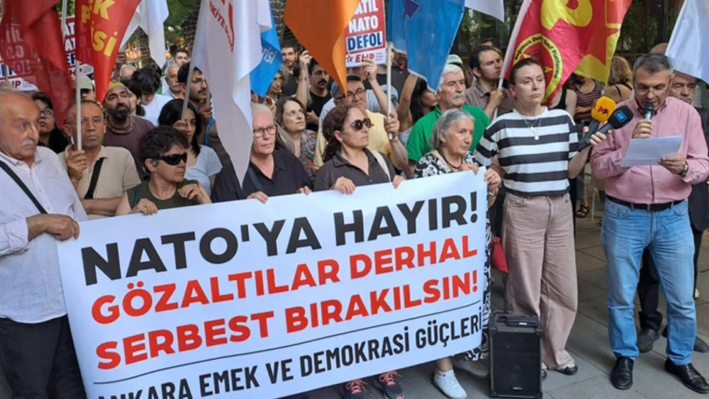 NATO Zirvesi bitti tutsaklık bitmedi!