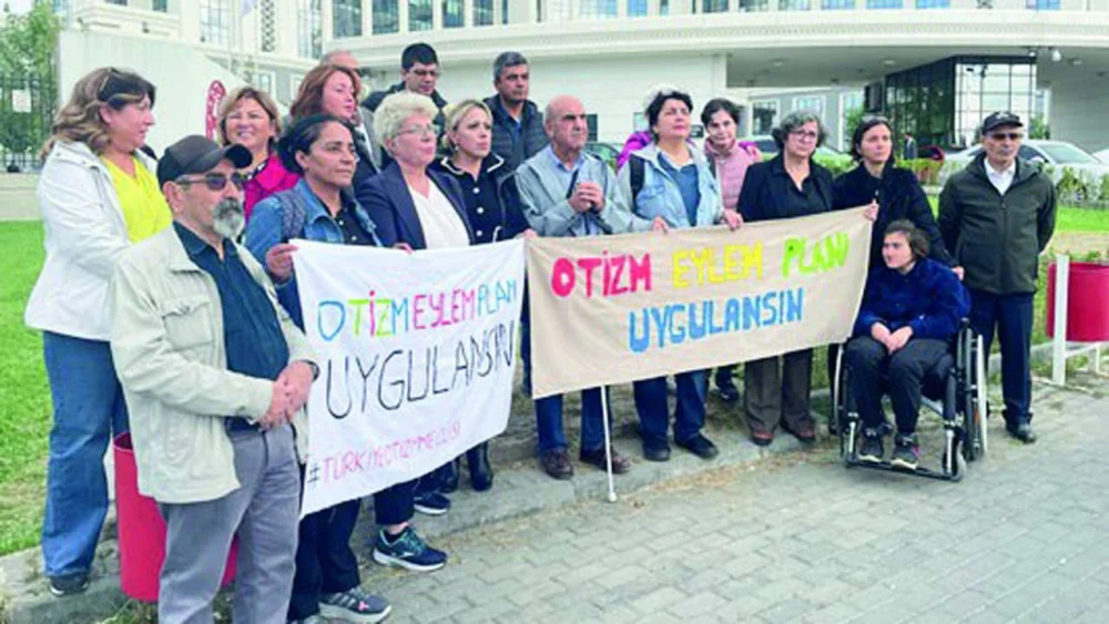 Otizmliler, sağlığa erişim sorunu yaşıyor: 6 aydır yatak bulamadılar