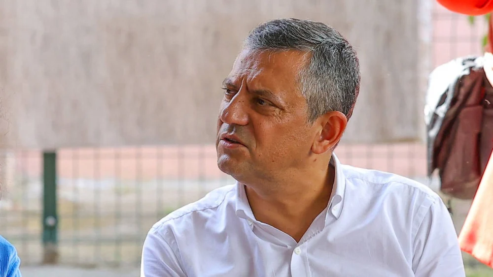Özgür Özel, Ardahan'da: İktidara gelince bütün ev kadınlarını emekli yapacağız