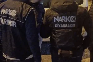 Diyarbakır narkotik ekiplerinden soluksuz operasyon: 11 baskında 4 tutuklama!