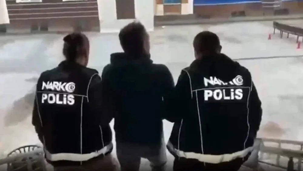 Diyarbakır’da İranlı kaçakçıya operasyon: Midesinden çıkan şok detay!
