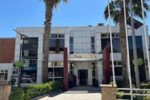 Seferihisar Belediyesi'ne operasyon: 47 kişi adliyeye sevk edildi