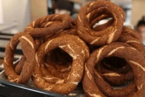 Simit fiyatı 30 TL'ye çıktı: Ticaret Bakanlığı'ndan sert uyarı