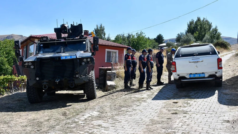 Sivas'ta kayıp 11 aylık bebek aranıyor: Gözaltına alınan 3 kişi serbest bırakıldı