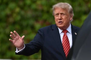 Trump'tan çağrı: Faizleri düşürün