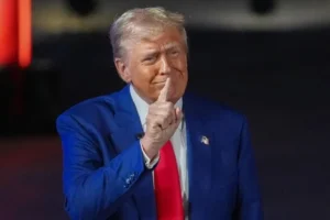 Trump yasak getirdi: CNN, MS NOW ve Politico Beyaz Saray'a giremeyecek