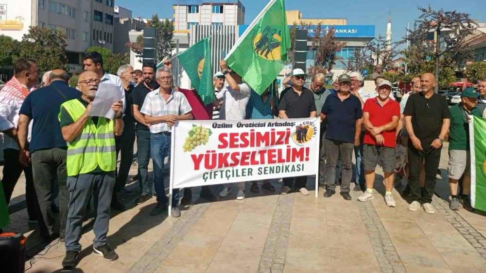 "Ürettikçe borçlanıyoruz"