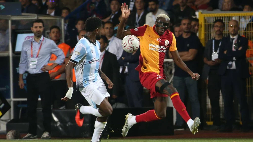 Victor Osimhen, Nijerya’nın iki maçında forma giyemeyecek