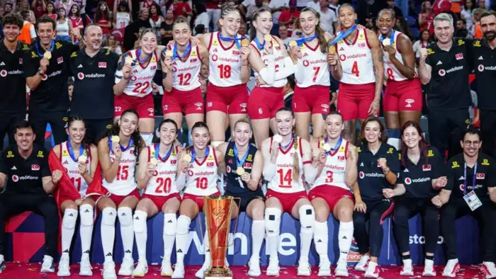 Voleybolun sultanları tahtını bırakmadı
