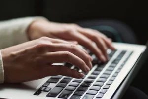 Yasa dışı bahis ve müstehcenlik iddiası: 412 internet sitesi erişime engellendi