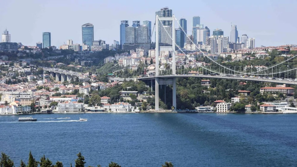 Yavuzyılmaz'dan köprü ve otoyolların özelleştirilmesine ilişkin iktidara 'ücretsiz geçiş' sorusu