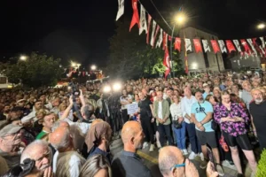 YENİ Parti'den seçim öncesinde Üsküdar buluşması: "Sonuna kadar bu karanlıkla mücadele edeceğiz"