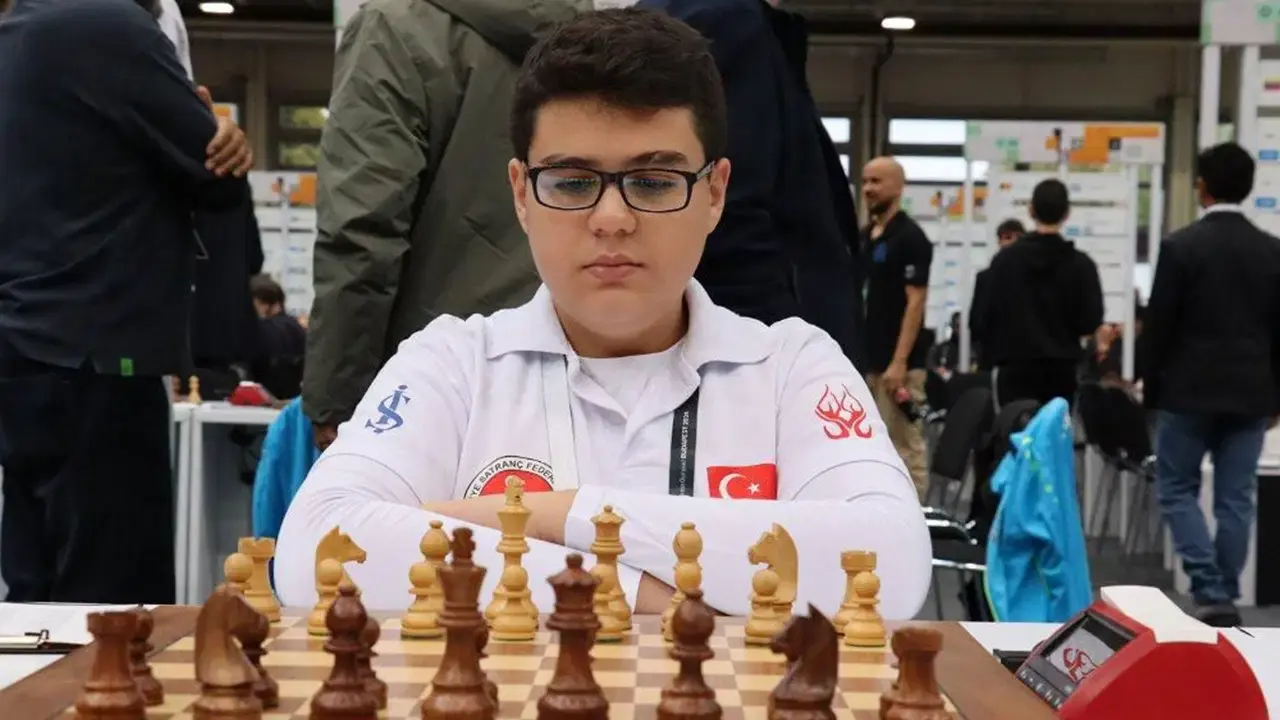 Yılın Çıkış Yapan Sporcusu belli oldu: 15 yaşındaki "Büyükusta" Yağız Kaan Erdoğmuş ödüle layık görüldü