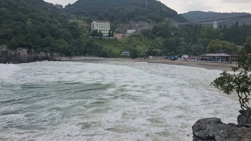 Zonguldak'ta denize girişler yasaklandı