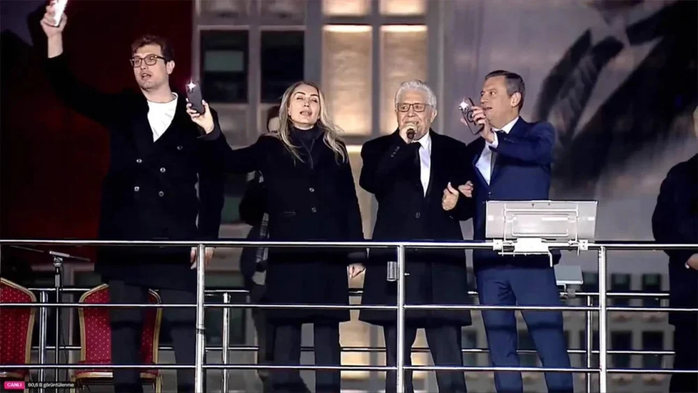 Zülfü Livaneli'den "Yiğidim Aslanım" açıklaması: Kimse altında bir şey aramasın