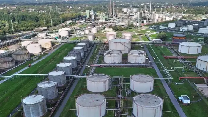 IEA: Taahhüt edilen 400 milyon varil petrolün 325 milyonu piyasaya sunuldu