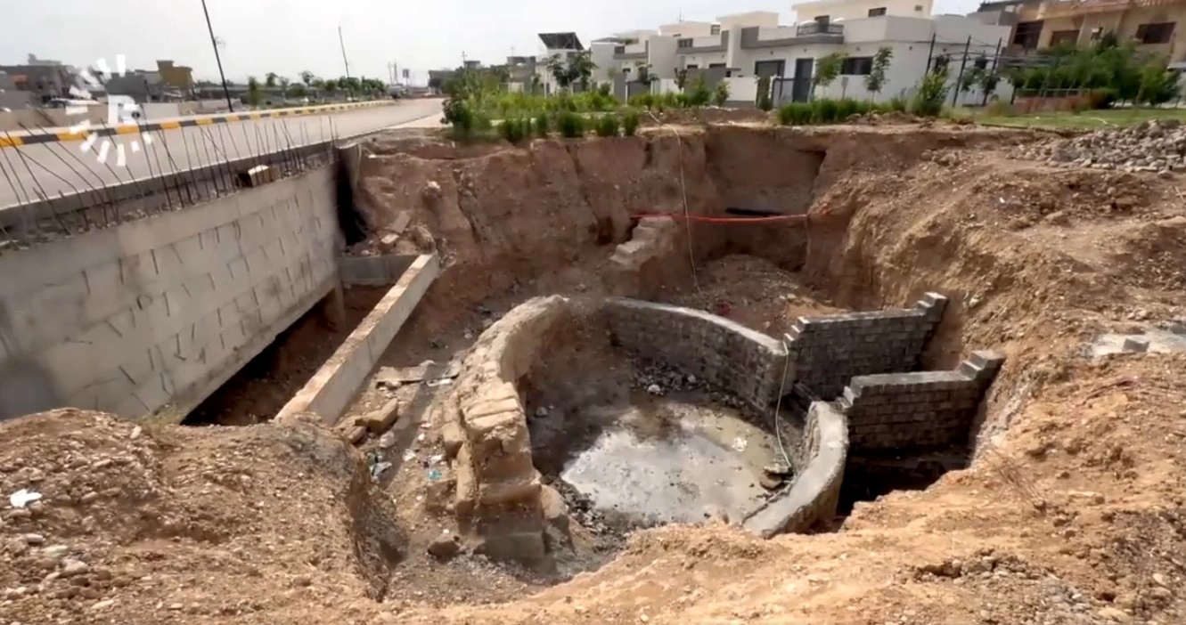 Süleymaniye'de inşaat kazısında 1700 yıllık Sasani dönemi kapısı ortaya çıktı