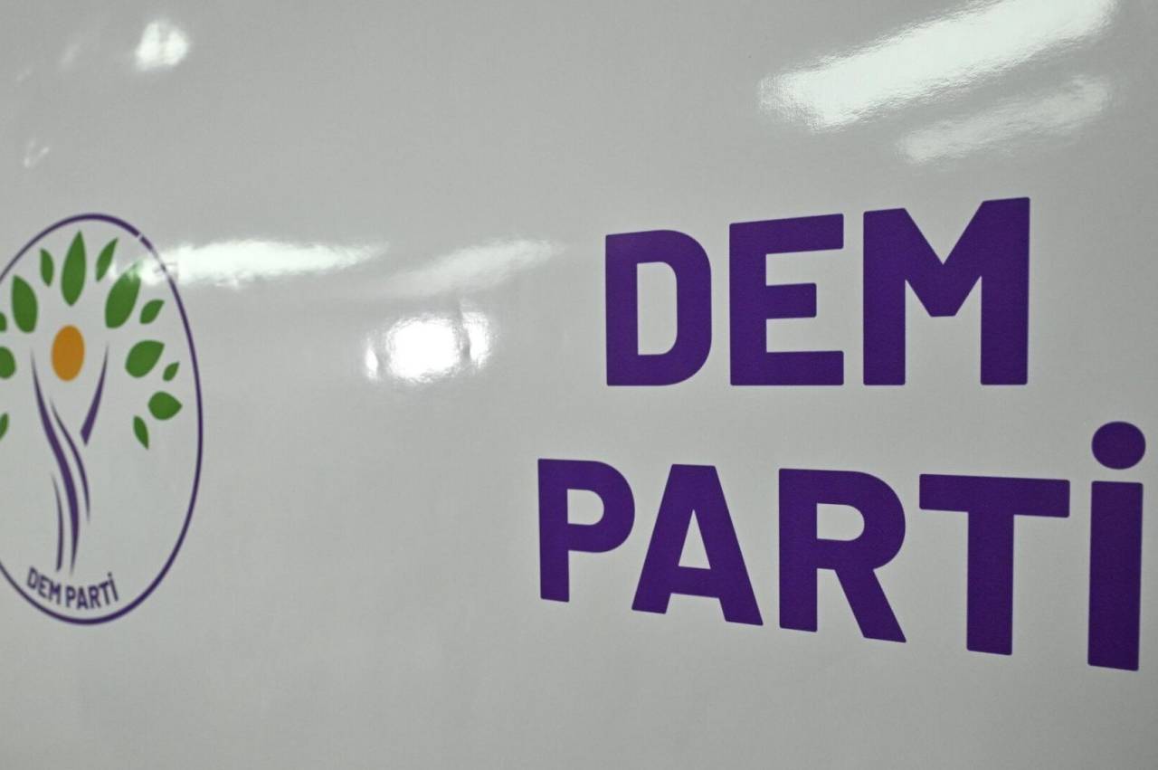 DEM Parti'den 2027 bütçesine ilişkin 'ekmek, barış ve adalet' çağrısı