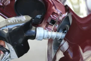 Akaryakıtta eşel mobil sistemi sona erdi: Benzine 4,15, LPG’ye 1,48 lira zam