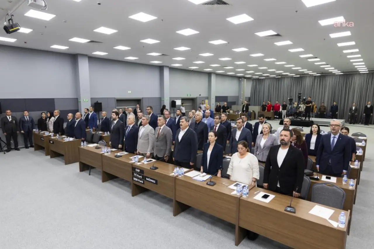 Mersin Büyükşehir Belediye Meclisi'nden adil yargılama çağrısı