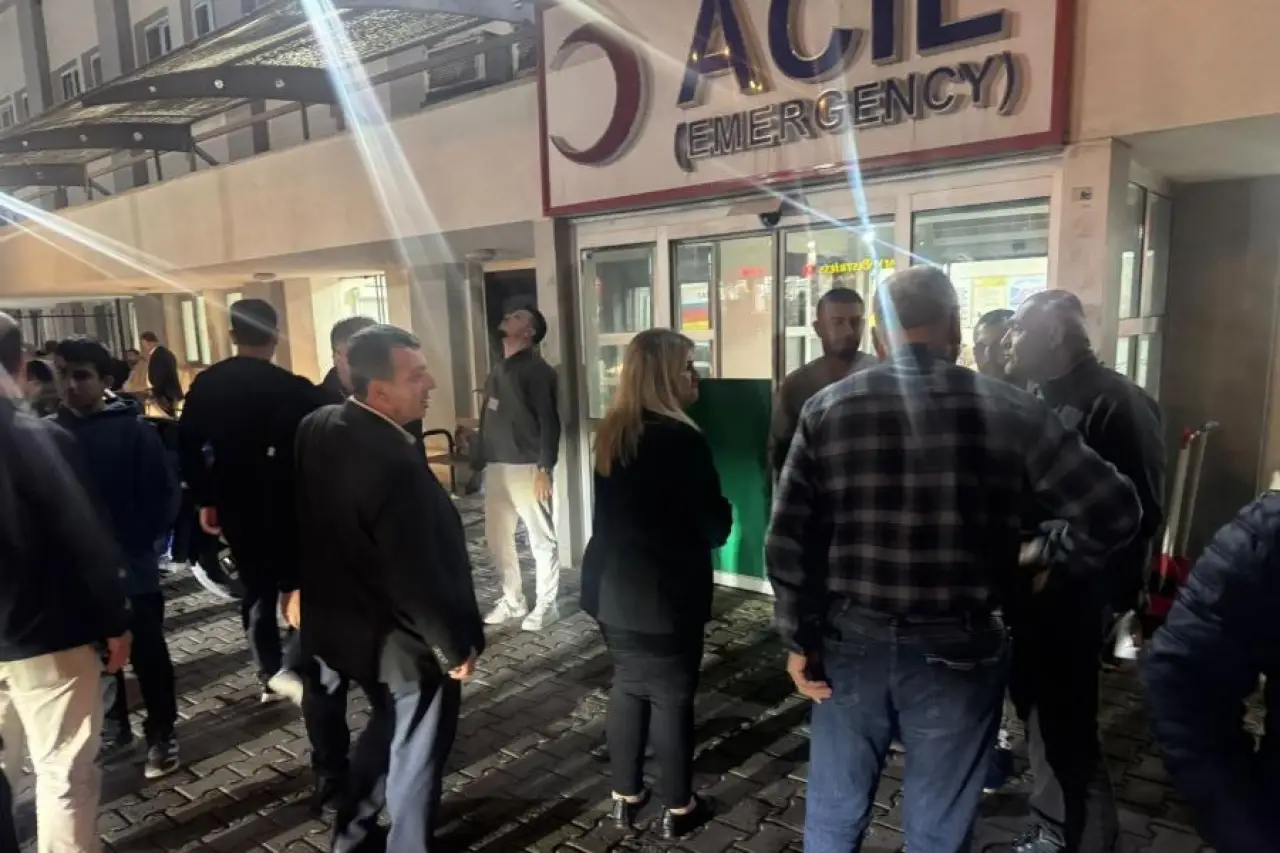 Siirt'te 88 kişi gıda zehirlenmesi yaşamıştı: Tavuk dürüm yedikleri belirlendi, işletme sahibi tutuklandı
