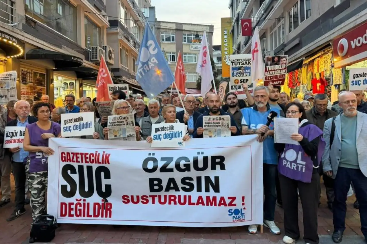 Samsun'da Emek ve Demokrasi Güçleri'nden gazetecilere yönelik baskılara tepki