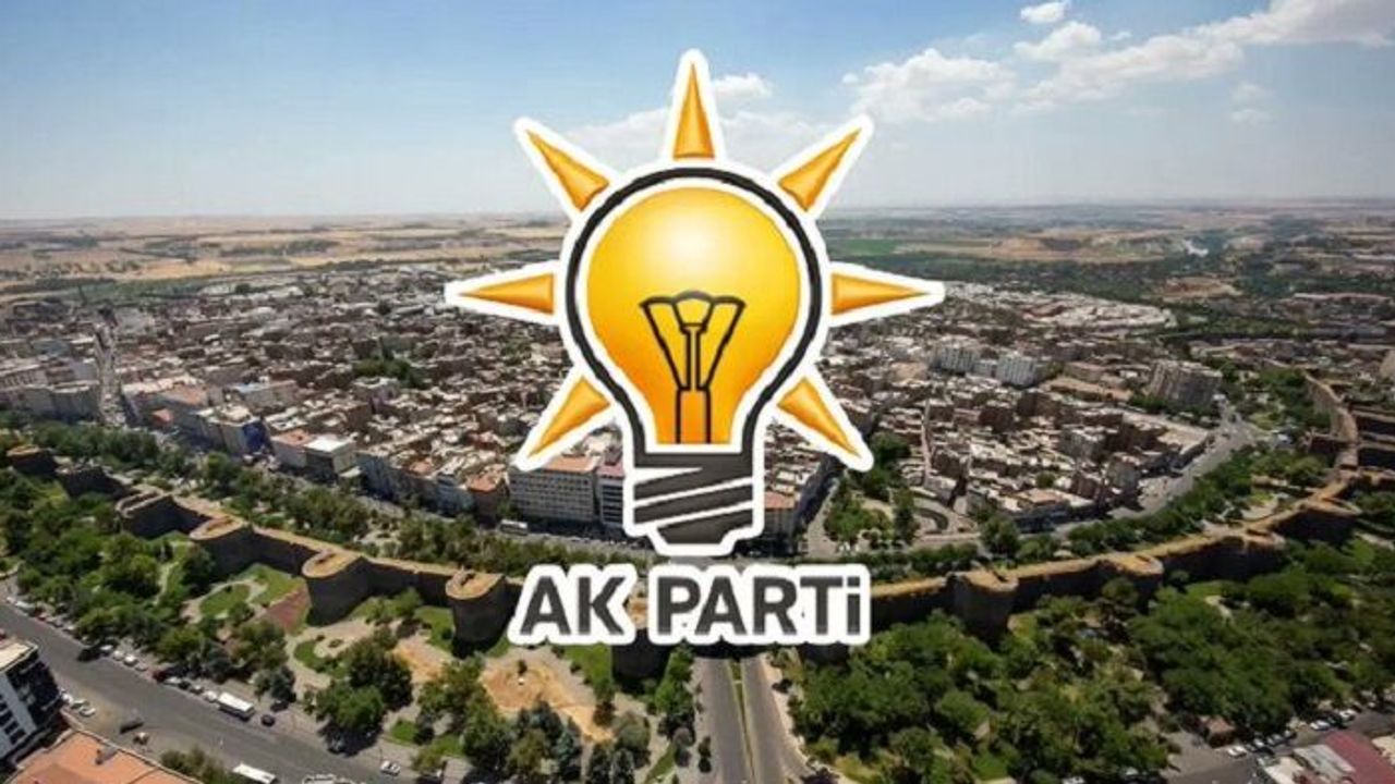 Diyarbakır'da 2 AK Parti ilçe başkanı istifa etti!