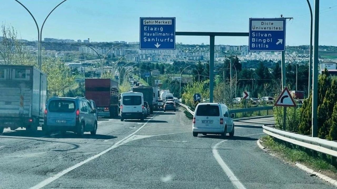 Diyarbakır'da KPSS öncesi Valilik ve Büyükşehir Belediyesi'nden ulaşım uyarısı