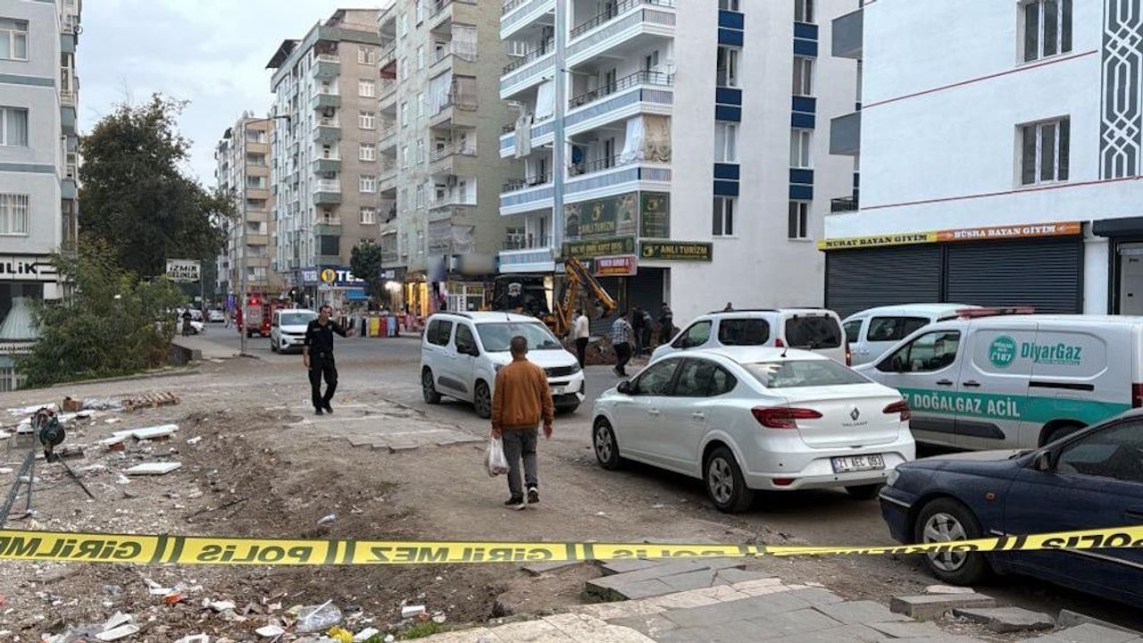 Diyarbakır'da çalışma sırasında doğal gaz borusu çatladı