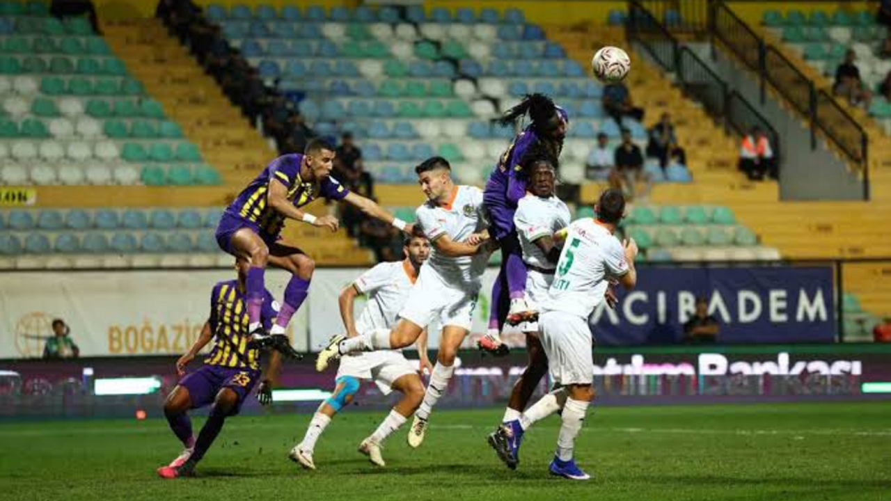 Amedspor, ligin 10. haftasında zirve yarışında Eyüpspor'u konuk edecek